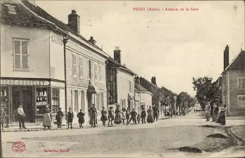 Ak Piney Dawn, Avenue de la Gare