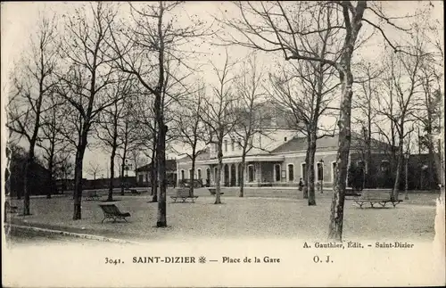 Ak Saint Dizier Haute Marne, Place de la Gare