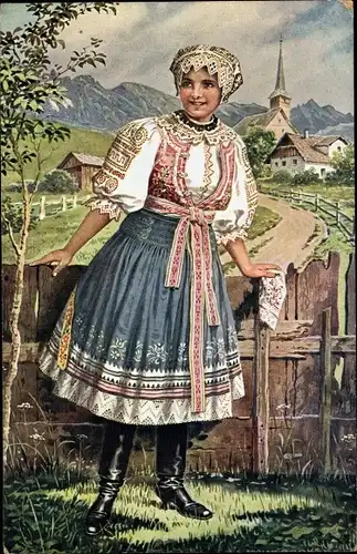 Künstler Ak Tschechisch-slowakische Tracht, Portrait einer Frau, Dorfpartie, Wohnhäuser, Kirche