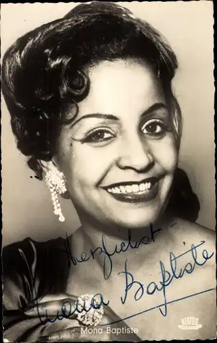 Ak Sängerin und Schauspielerin Mona Baptiste, Portrait, Autogramm