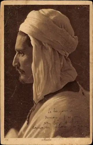 Ak Maghreb, Araber in weißen Gewändern, Portrait