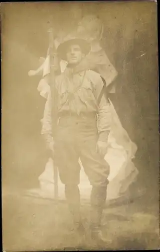 Foto Ak Pfadfinder, Standportrait