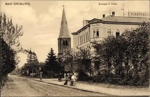 Ak Bad Driburg in Westfalen, Schaper's Hotel, Kirche