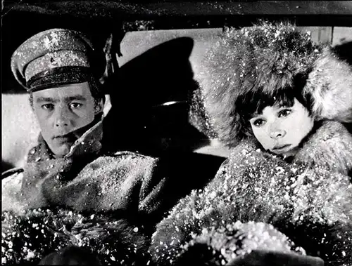 49 Pressefotos Geraldine Chaplin, Stranger in the house, The Hawaiians