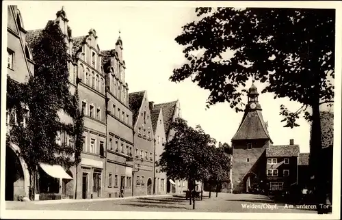 Ak Weiden in der Oberpfalz Bayern, Am unteren Tor, Straßenpartie