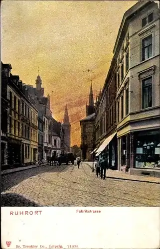 Ak Ruhrort Duisburg, Fabrikstraße, Kirche, Geschäft, Abendlicht