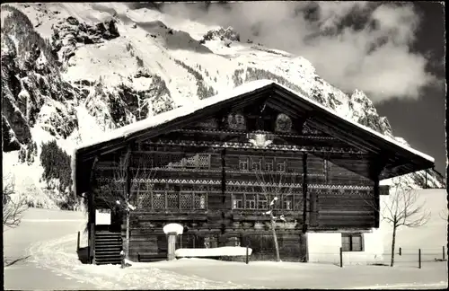 Ak Kandersteg Kanton Bern, Blick auf das Ruedihaus, Schnee