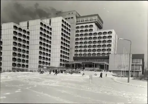 Ak Friedrichroda im Thüringer Wald, Hochhaus, Winter