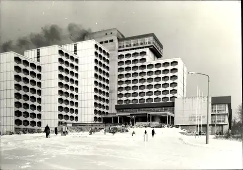 Ak Friedrichroda im Thüringer Wald, Hochhaus, Winter