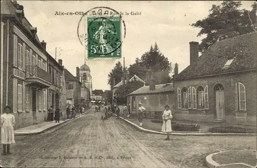 Ak Aix en Othe Aube, Rue de la Gaité