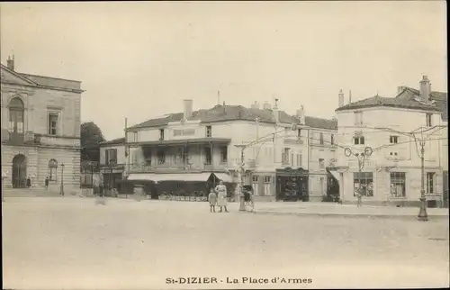 Ak Saint Dizier Haute Marne, Place d&#39;Armes