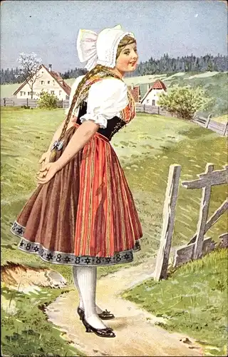 Künstler Ak Tschechisch-slowakische Tracht, Portrait einer Frau, Dorfpartie, Wohnhäuser, Zaun