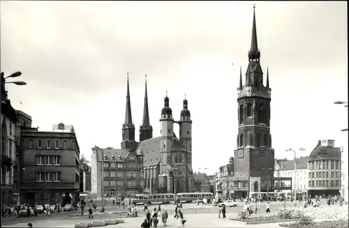 Ak Halle an der Saale, Marktplatz, Kirche, Turm