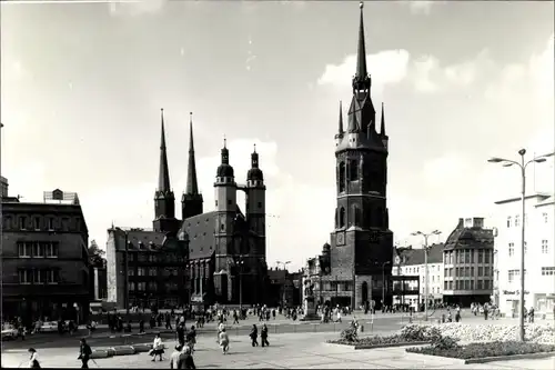 Ak Halle an der Saale, Marktplatz, Kirche, Turm