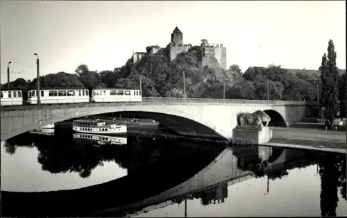 Ak Giebichenstein Halle an der Saale, Burg, Brücke, Straßenbahn