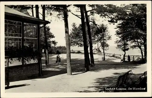 Ak Ostseebad Koserow Usedom, Partie am Warmbad, Blick aufs Meer