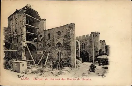 Ak Gand Gent Ostflandern, Innenraum des Schlosses der Grafen von Flandern