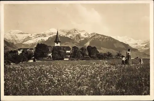 Ak Aeschi bei Spiez Kanton Bern, Kirche und Alpen