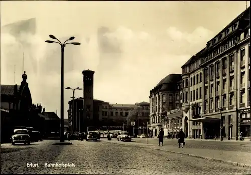 Ak Erfurt in Thüringen, Bahnhofsplatz