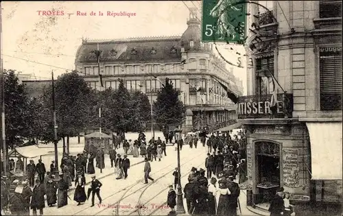 Ak Troyes Aube, Rue de la République, Patisserie