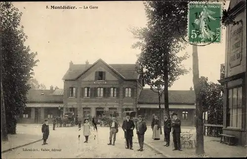 Ak Montdidier-Somme, La Gare