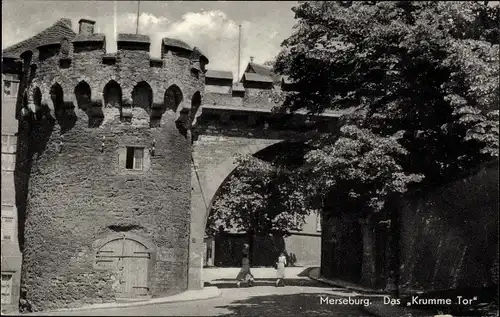 Ak Merseburg an der Saale, Das Krumme Tor