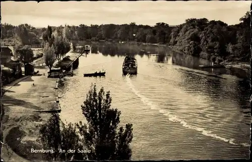 Ak Bernburg an der Saale, Partie an der Saale
