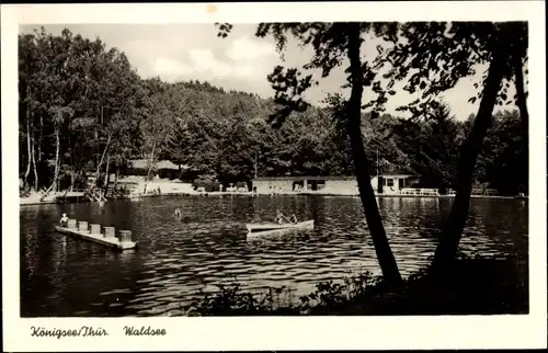 Ak Königsee in Thüringen, Partie am Waldsee, Bootsfahrt