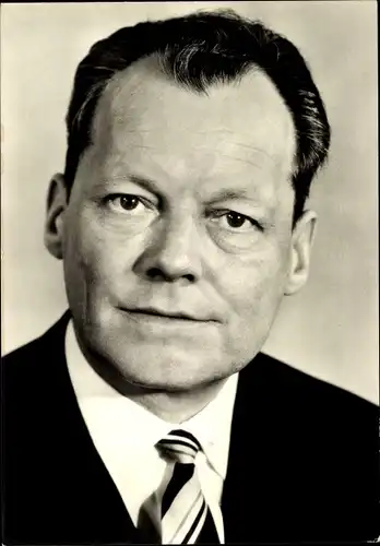 Ak Bundesminister des Äußeren Willy Brandt, Bundeskanzler, Bürgermeister von Berlin