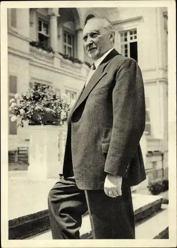 Ak Bundeskanzler Konrad Adenauer, Portrait