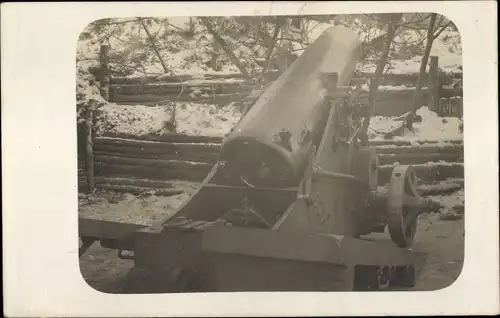 Foto Ak Deutsches Geschütz in Stellung, Winter 1917, 1. WK