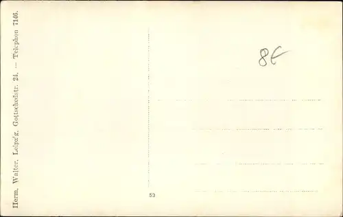 Foto Ak Leipzig, Deutscher Soldat in Uniform, Standportrait, Zigarette