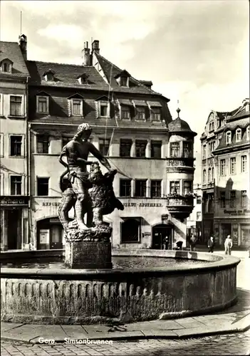 Ak Gera in Thüringen, Simsonbrunnen, Stadt-Apotheke mit Erker