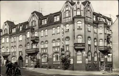 Ak Ronneburg in Thüringen, HO-Wismut-Speisegaststätte, Hotel Glück auf