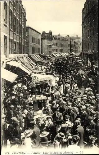 Ak London City England, Petticoat Lane Market on Sunday Morning