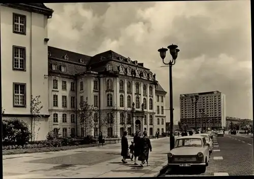 Ak Dresden Altstadt, Ernst Thälmann Straße, Trabant