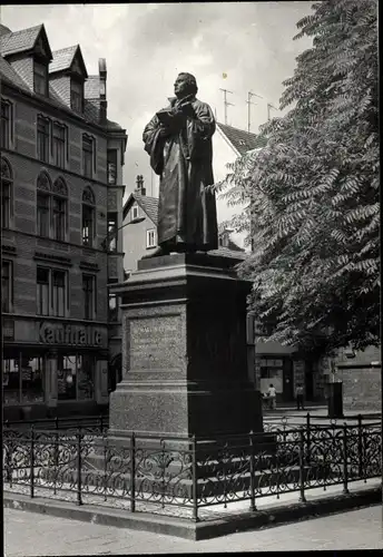 Foto Erfurt in Thüringen, Lutherdenkmal an der Kaufmannskirche