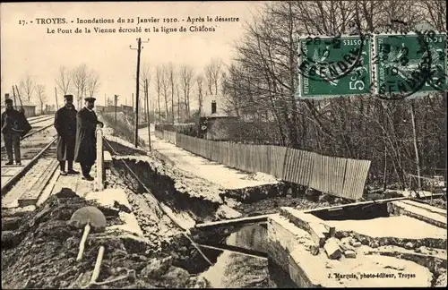 Ak Troyes Aube, Überschwemmungen 1910, Einsturz der Vienne-Brücke und der Chalons-Linie