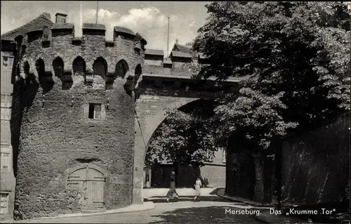 Ak Merseburg an der Saale, Das Krumme Tor