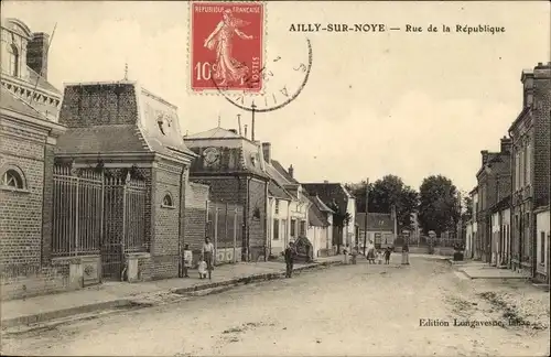 Ak Ailly sur Noye Somme, Rue de la Republique