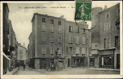 Ak Brioude Haute Loire, Place du Mazel, Charcuterie du Centre, Café du Commerce