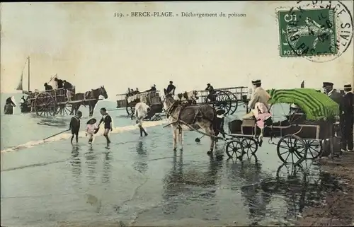 Ak Berck Plage Pas de Calais, Fischentladung