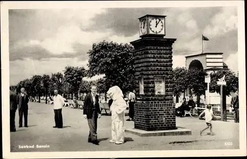 Ak Ostseebad Bansin Heringsdorf auf Usedom, Promenade, Straßenuhr