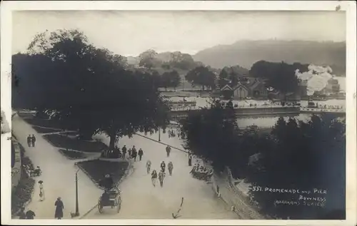 Ak Bowness auf Windermere Cumbria England, Promenade, Pier