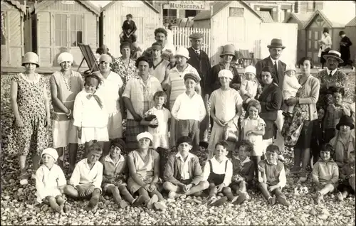 Foto Ak Cayeux Somme, Badegäste, Gruppenbild