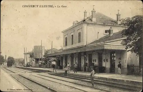 Ak Commercy Lothringen Meuse, Bahnhof, Gleisseite