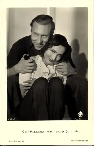 Ak Schauspieler Carl Raddatz, Schauspielerin Hannelore Schroth, Portrait