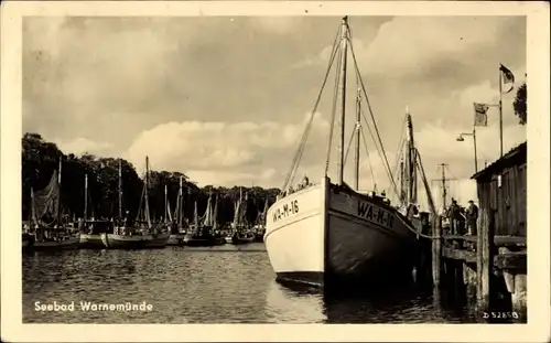 Ak Ostseebad Warnemünde Rostock, Alter Strom, Fischerboot WA-M-16