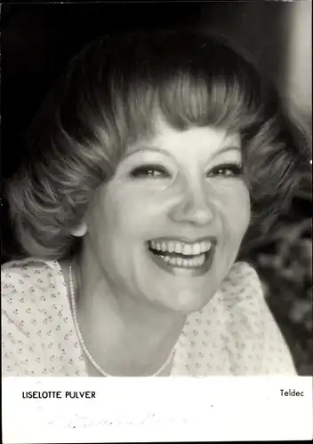 Ak Schauspielerin Liselotte Pulver, Portrait, Autogramm