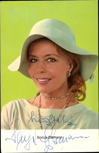 Ak Schauspielerin Sonja Ziemann, Portrait, Autogramm